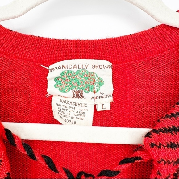Organically Grown Vintage Sweater by Arpeja - Picture 3 of 7